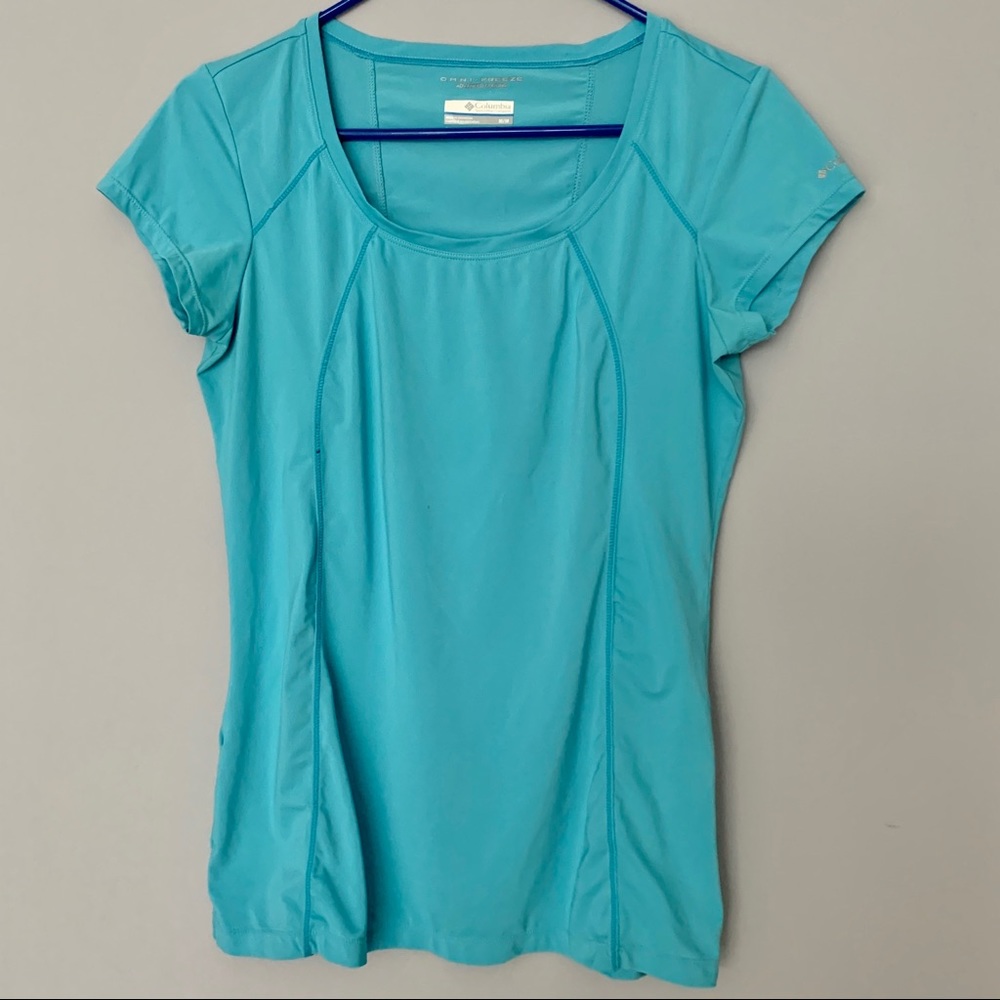 Columbia workout top with tailored seams